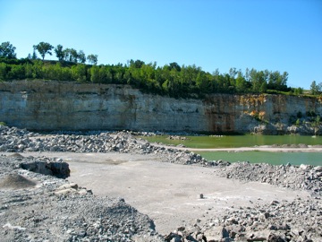 View of the vertical section seen in the west wall