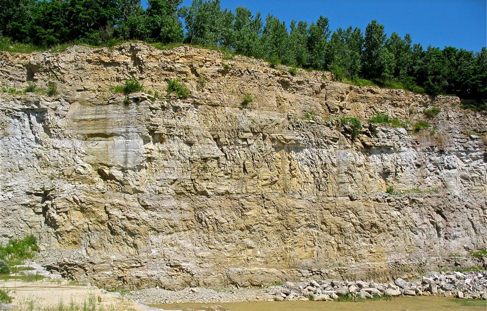 Conklin west wall outcrop 2